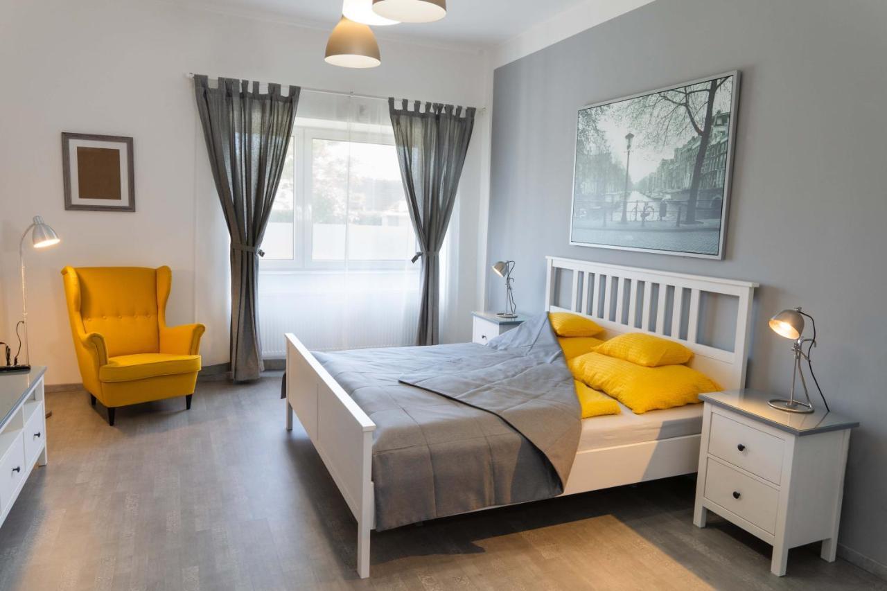 Kunfoglalas Apartmanhaz Kisujszallas Luaran gambar
